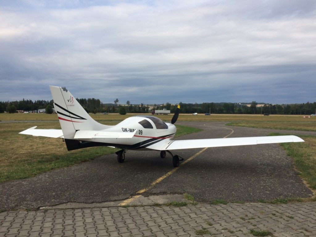 Zuzana Švejdová (Český rozhlas) in a VL3 Ultralight by JMB Aircraft